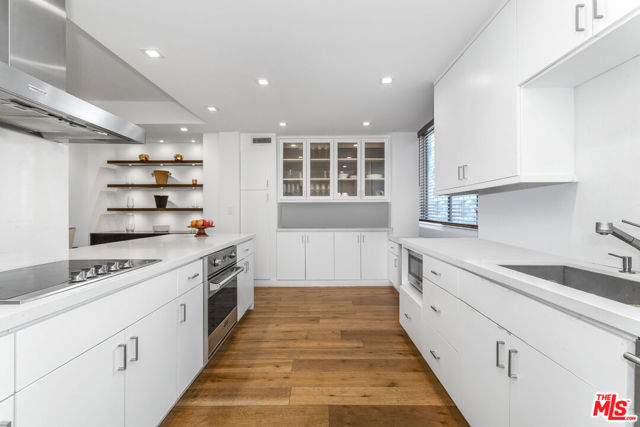 1100 Alta Loma Road, West Hollywood CA: https://media.crmls.org/mediaz/6ca69e3f-bff1-4077-921e-47830fdfbd3d.jpg