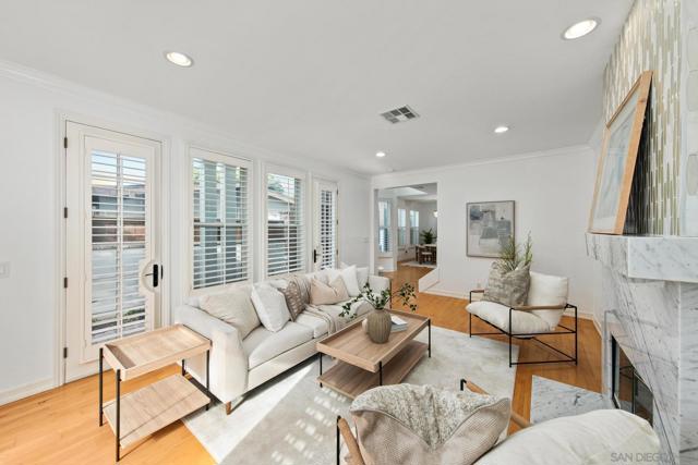 261 G Ave, Coronado CA: https://media.crmls.org/mediaz/6ca709ed-7152-4f54-af92-7b82aa98e432.jpg