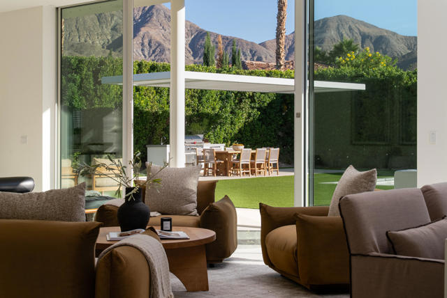 3088 Linea Terrace, Palm Springs CA: https://media.crmls.org/mediaz/6ca72a2c-a445-4d2b-88d4-4460bab98a5f.jpg