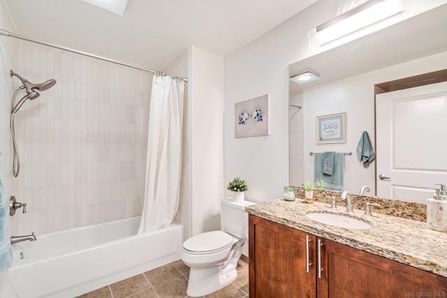 253 10Th Ave, San Diego CA: https://media.crmls.org/mediaz/6ca754f7-7aa1-4116-b73d-c135c860bba5.jpg