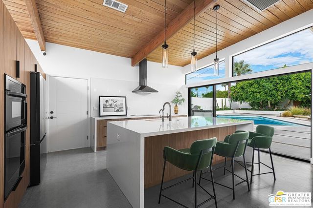 454 E Lindsey Drive, Palm Springs CA: https://media.crmls.org/mediaz/6ca826a6-5f95-417a-9e16-8da7a233f608.jpg