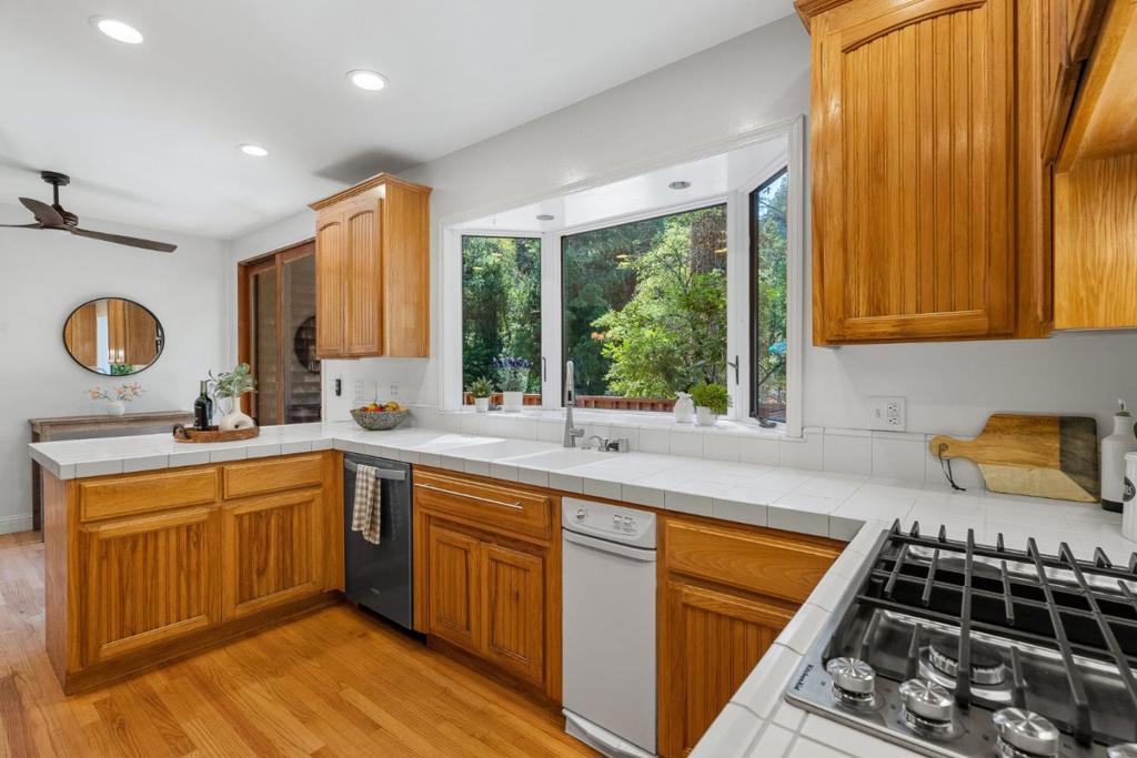 6Ca8E961 7329 4186 8022 Acdedd987C83 Aufderwood Lane, Brookdale, Ca 95007 &Lt;Span Style='BackgroundColor:transparent;Padding:0Px;'&Gt; &Lt;Small&Gt; &Lt;I&Gt; &Lt;/I&Gt; &Lt;/Small&Gt;&Lt;/Span&Gt;