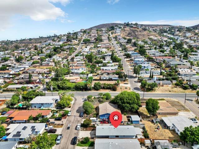 935 Ramona Ave, Spring Valley CA: https://media.crmls.org/mediaz/6caa82b8-1d3c-4db5-bd50-024f309dc196.jpg