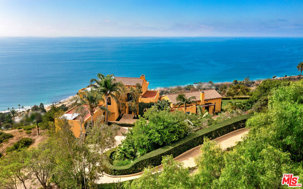 3235 Rambla Pacifico