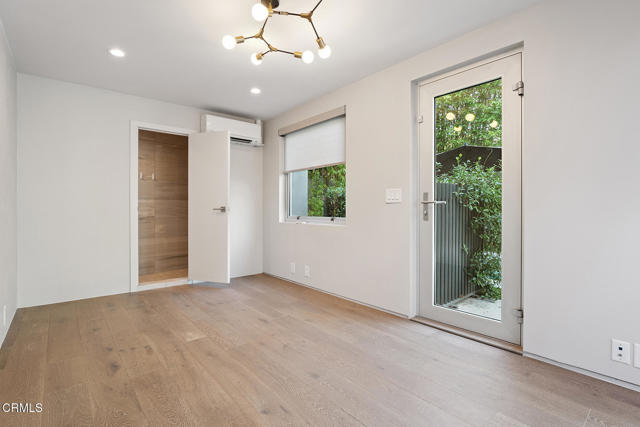 Detail Gallery Image 39 of 41 For 329 Westbourne Dr, West Hollywood,  CA 90048 - 2 Beds | 3 Baths