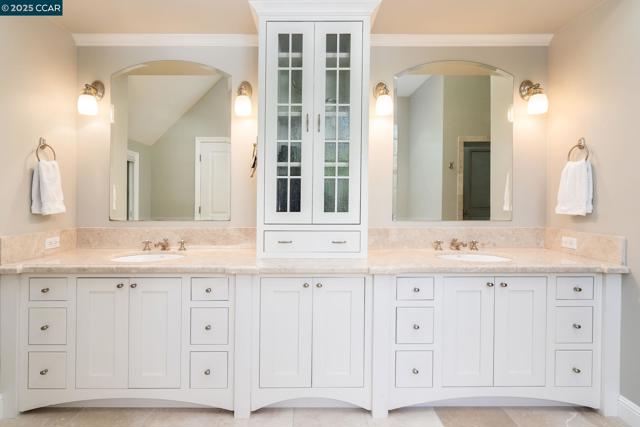 222 Still Creek Rd, Danville CA: https://media.crmls.org/mediaz/6cabaead-c241-420d-9764-7040a093f09c.jpg