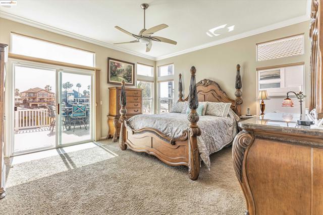 4174 Beacon Pl, Discovery Bay CA: https://media.crmls.org/mediaz/6caf3bb7-1c42-4e31-96ab-843c68e92048.jpg