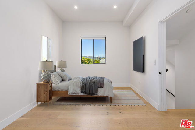 741 N Gramercy Place, Los Angeles CA: https://media.crmls.org/mediaz/6caf86b7-2977-4db3-9f27-e53538707808.jpg
