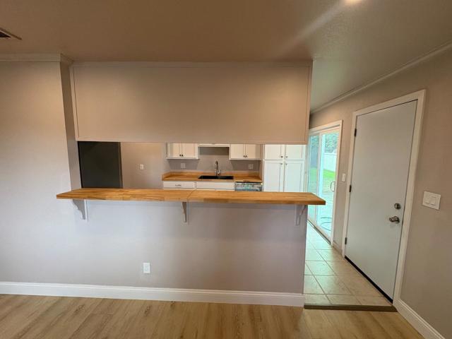 6042 Coad Lane, Riverbank CA: https://media.crmls.org/mediaz/6cb0182e-67e9-4d22-ab6f-8edd76f1c665.jpg