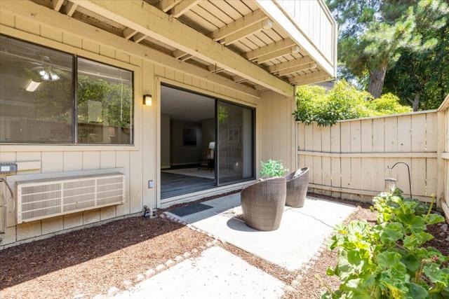 976 Kiely Boulevard, Santa Clara CA: https://media.crmls.org/mediaz/6cb01904-3c4f-428f-ac17-dbf4bf8d7094.jpg