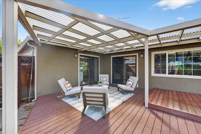 1312 Lubich Drive, Mountain View CA: https://media.crmls.org/mediaz/6cb02cd7-c0ff-4f50-b4e0-a777a6bc41f1.jpg