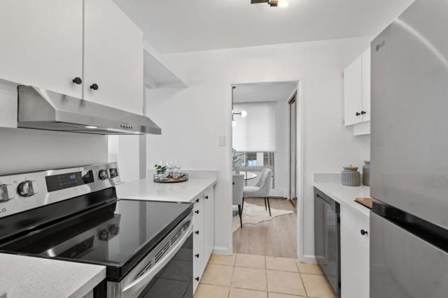 300 Davey Glen Road, Belmont CA: https://media.crmls.org/mediaz/6cb06108-25ea-4ca2-905c-3b42ae692056.jpg