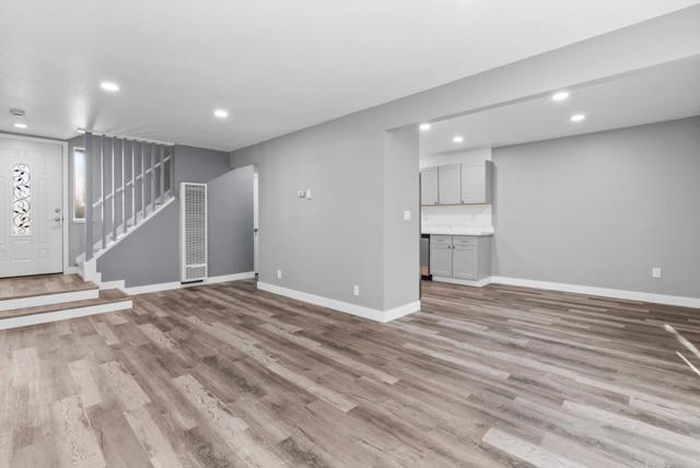 912 Acosta Plaza, Salinas CA: https://media.crmls.org/mediaz/6cb0df22-fbc1-4a10-824c-ccdea0896330.jpg