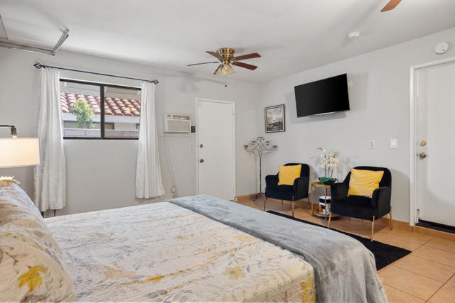 1489 E Francis Drive, Palm Springs CA: https://media.crmls.org/mediaz/6cb1ee2f-657a-4e9b-8a0a-3f92ae5e23bd.jpg