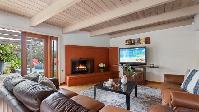 5620 Lord Cecil Street, San Diego CA: https://media.crmls.org/mediaz/6cb4f290-fb65-4f1f-bfb0-f9707606a204.jpg