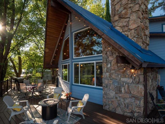 1209 Farmer Road, Julian CA: https://media.crmls.org/mediaz/6cb58cef-fac9-49da-988a-c0fe8b5a5cfb.jpg
