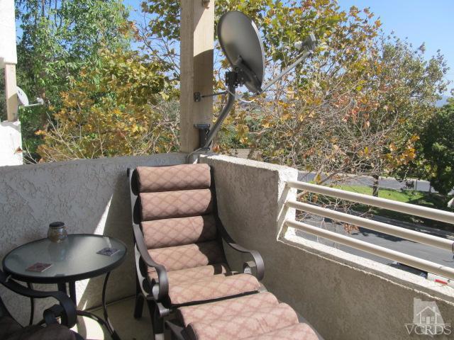 Detail Gallery Image 8 of 13 For 2713 Antonio Dr #106,  Camarillo,  CA 93010 - 2 Beds | 2 Baths