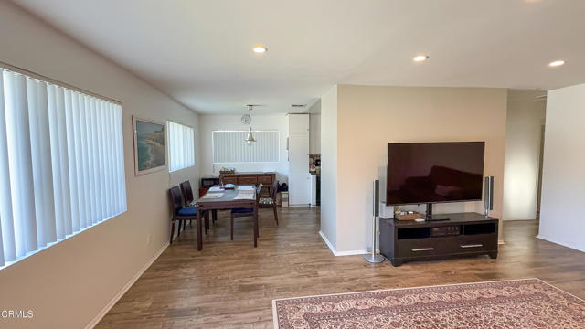 505 Palisade Street, Pasadena CA: https://media.crmls.org/mediaz/6cb617f7-27bc-4d0f-8547-a906cfe643dc.jpg