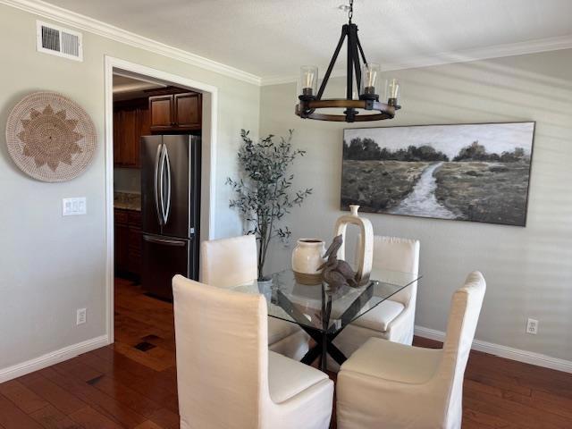2307 Vista Del Mar, San Mateo CA: https://media.crmls.org/mediaz/6cb647e7-32ba-4572-8094-49c53d41dab1.jpg