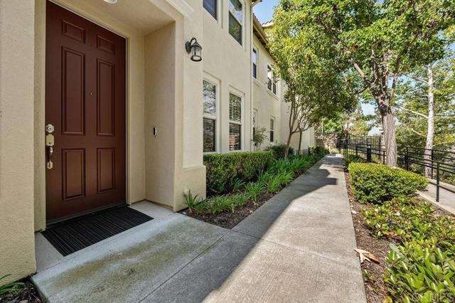 2196 Silverado Street, San Marcos CA: https://media.crmls.org/mediaz/6cb71436-85fc-4d96-a1f0-1ea254c20c2f.jpg