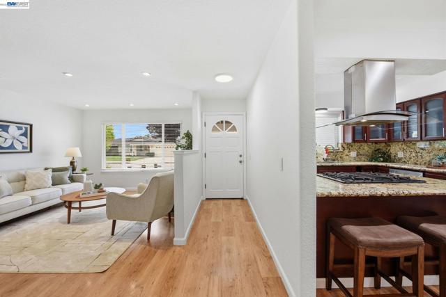 6387 Narcissus Ave, Newark CA: https://media.crmls.org/mediaz/6cb73c13-d21b-46d7-ac3e-37f298bdfc6e.jpg