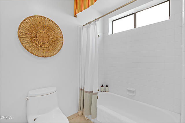 Detail Gallery Image 20 of 26 For 24571 Indian Hill Ln, West Hills,  CA 91307 - 3 Beds | 2 Baths