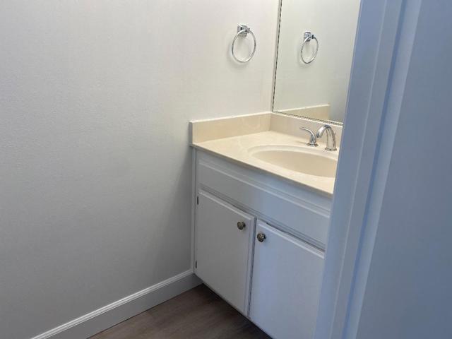 640 Portofino Lane, Foster City CA: https://media.crmls.org/mediaz/6cb86ce9-9f52-4516-954e-580c690f3915.jpg