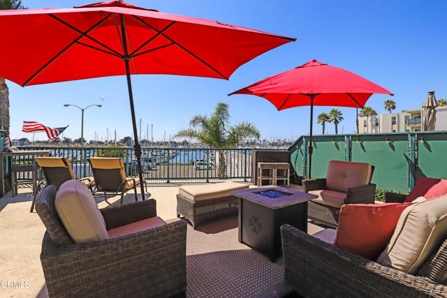 2901 Peninsula Road, Oxnard CA: https://media.crmls.org/mediaz/6cb978cd-88d3-427e-81fb-2598dcf2fcad.jpg
