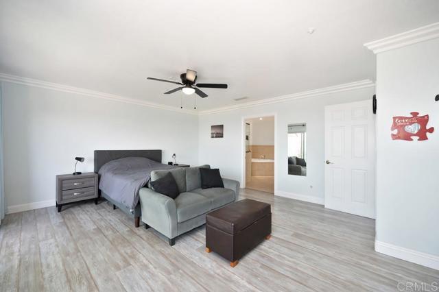 1656 Maria Avenue, Spring Valley CA: https://media.crmls.org/mediaz/6cba149b-34b9-4c15-86a6-5358df003f36.jpg