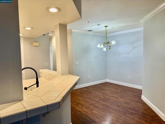 216 Stone Pine Ln, San Ramon CA: https://media.crmls.org/mediaz/6cba316e-dc22-4c6d-b01c-7f355a3a400f.jpg