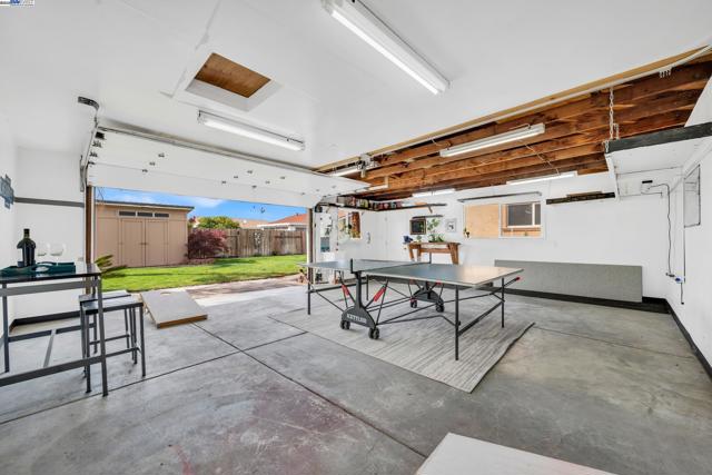 38243 Manzanita St, Newark CA: https://media.crmls.org/mediaz/6cbac4b8-3e81-4372-8ed8-1522abad7e98.jpg