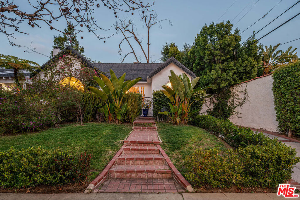 2256 Linnington Avenue