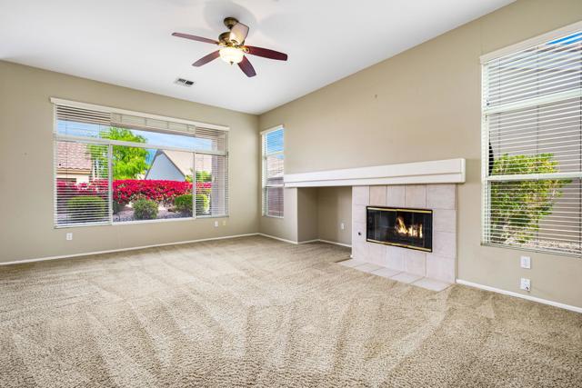 78462 Palm Tree Avenue, Palm Desert CA: https://media.crmls.org/mediaz/6cbb5100-cd2f-43ee-83cf-a9d6a753404f.jpg