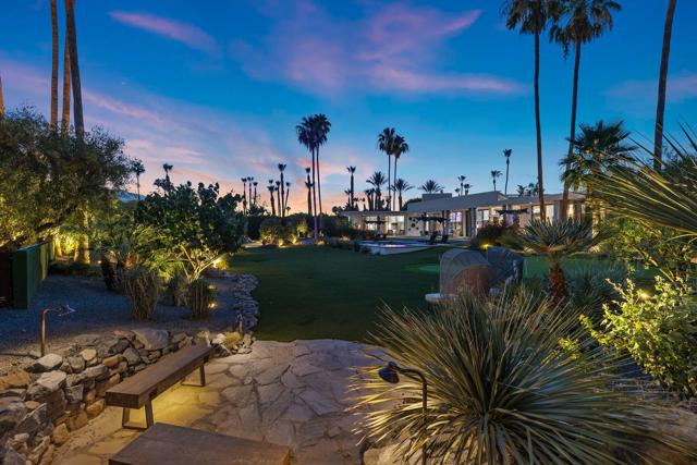 21 Clancy Lane Estates, Rancho Mirage CA: https://media.crmls.org/mediaz/6cbbb087-9ad8-4ada-a91e-b5573c780f03.jpg