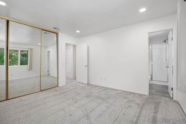 12991 Caminito Bodega, Del Mar CA: https://media.crmls.org/mediaz/6cbbd970-b251-4965-9fc8-ae38d98d51ee.jpg