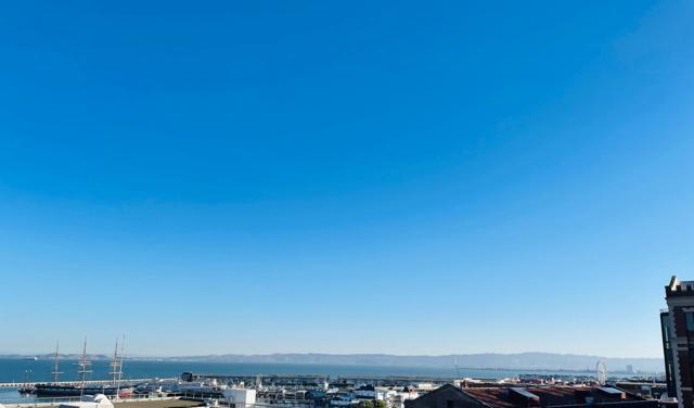 1000 N Point Street, San Francisco CA: https://media.crmls.org/mediaz/6cbc906d-e7c9-4183-b37e-2394118627e9.jpg