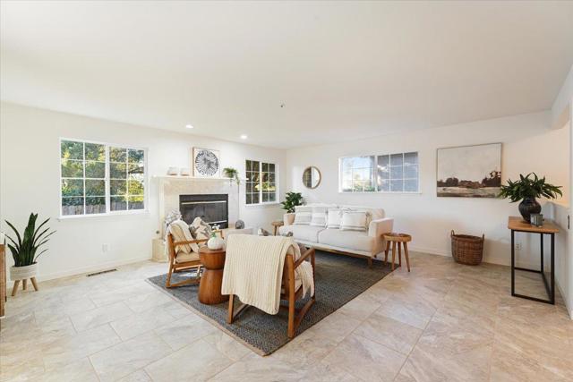 2200 Pelican, Santa Cruz CA: https://media.crmls.org/mediaz/6cbcaa13-89ec-4503-800a-41c7735a4339.jpg