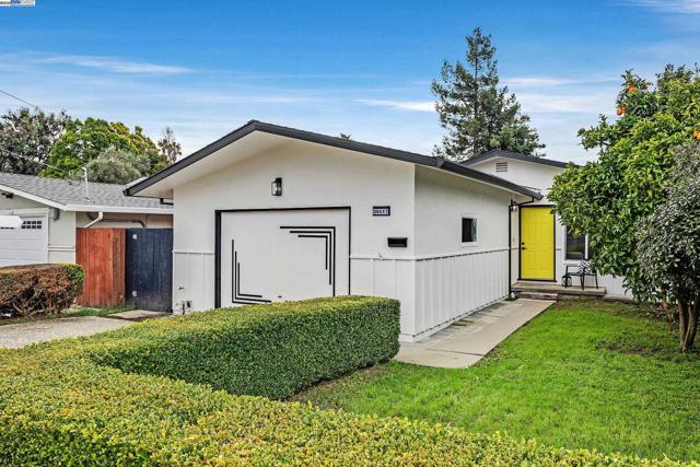 36517 Cherry St, Newark CA: https://media.crmls.org/mediaz/6cbd12f6-dfe6-4eb4-b891-eae74d10854b.jpg