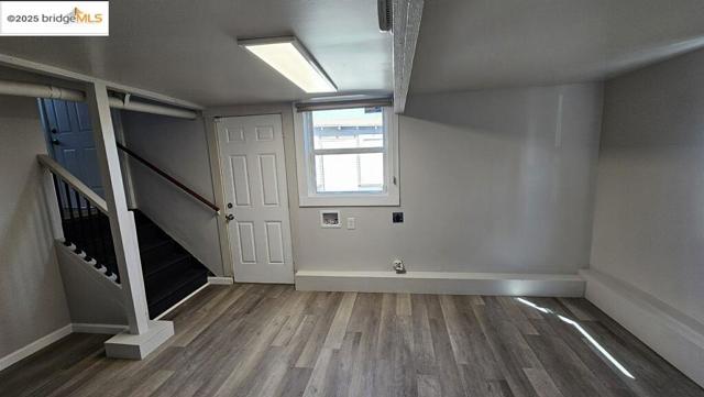 1937 87th Avenue, Oakland CA: https://media.crmls.org/mediaz/6cbdb5af-577d-4db3-88ee-6487b7fd0537.jpg