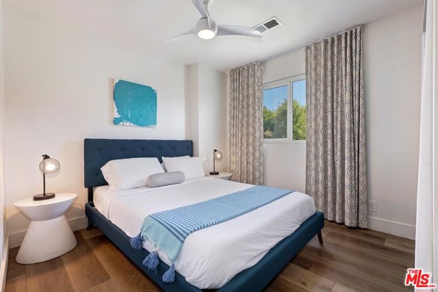 4417 Campbell Drive, Los Angeles CA: https://media.crmls.org/mediaz/6cbe16c5-5a1c-4db0-a0d2-d94f2cff4304.jpg