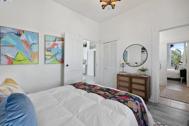 Image 20 of 34 For 740 59th Street