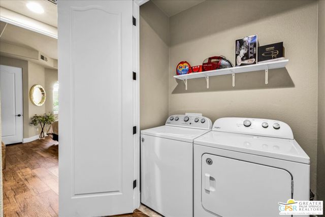 2010 Via San Martino, Palm Desert CA: https://media.crmls.org/mediaz/6cbedabf-62b6-421d-8fb4-bf6d0db9ac1e.jpg