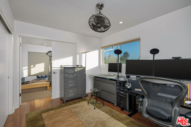 13481 Bayliss Road, Los Angeles CA: https://media.crmls.org/mediaz/6cbf80d1-2cd3-4835-bb93-fc6a3947a14c.jpg