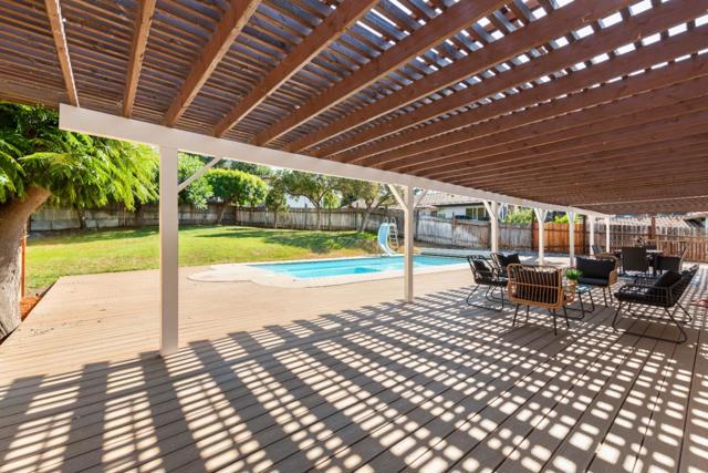 1590 El Dorado Drive, Gilroy CA: https://media.crmls.org/mediaz/6cbfcc5b-1a33-4657-af3d-3227e701a1cc.jpg
