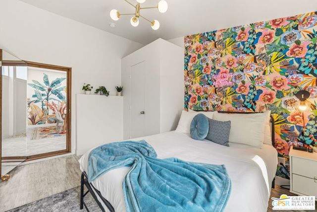 547 N Sunrise Way, Palm Springs CA: https://media.crmls.org/mediaz/6cc03b8e-e12f-4729-8af0-e9dfa3d6f5d5.jpg