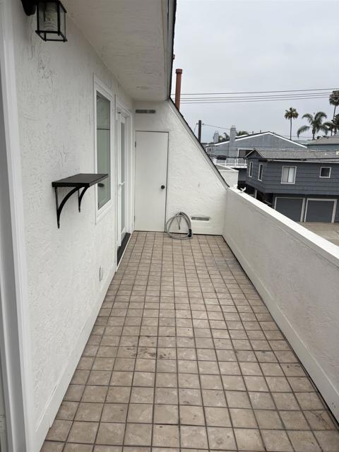 374 ORANGE AVE, Coronado CA: https://media.crmls.org/mediaz/6cc14892-b082-45fa-b566-5904539a7669.jpg