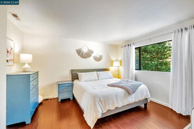 154 Turnberry Way, Vallejo CA: https://media.crmls.org/mediaz/6cc2bfdb-e75a-4e8c-88ad-c61e59454c03.jpg