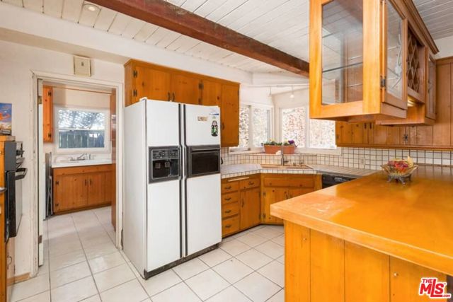 3480 MANDEVILLE CANYON Road, Los Angeles CA: https://media.crmls.org/mediaz/6cc2c74d-f37a-4c05-9991-542ddb3f71ab.jpg