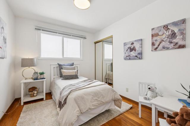 980 Burnett Avenue, San Francisco CA: https://media.crmls.org/mediaz/6cc2c8a6-5005-4fb2-809c-1e7d7fedb987.jpg