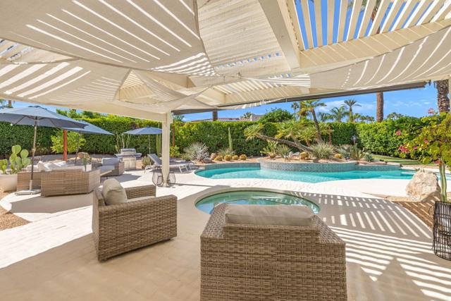 4 Lincoln Place, Rancho Mirage CA: https://media.crmls.org/mediaz/6cc33080-9933-437b-869d-623463ba5f1b.jpg